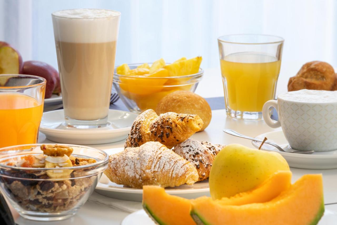 Hi Hotels Riva Del Garda Ngoại thất bức ảnh