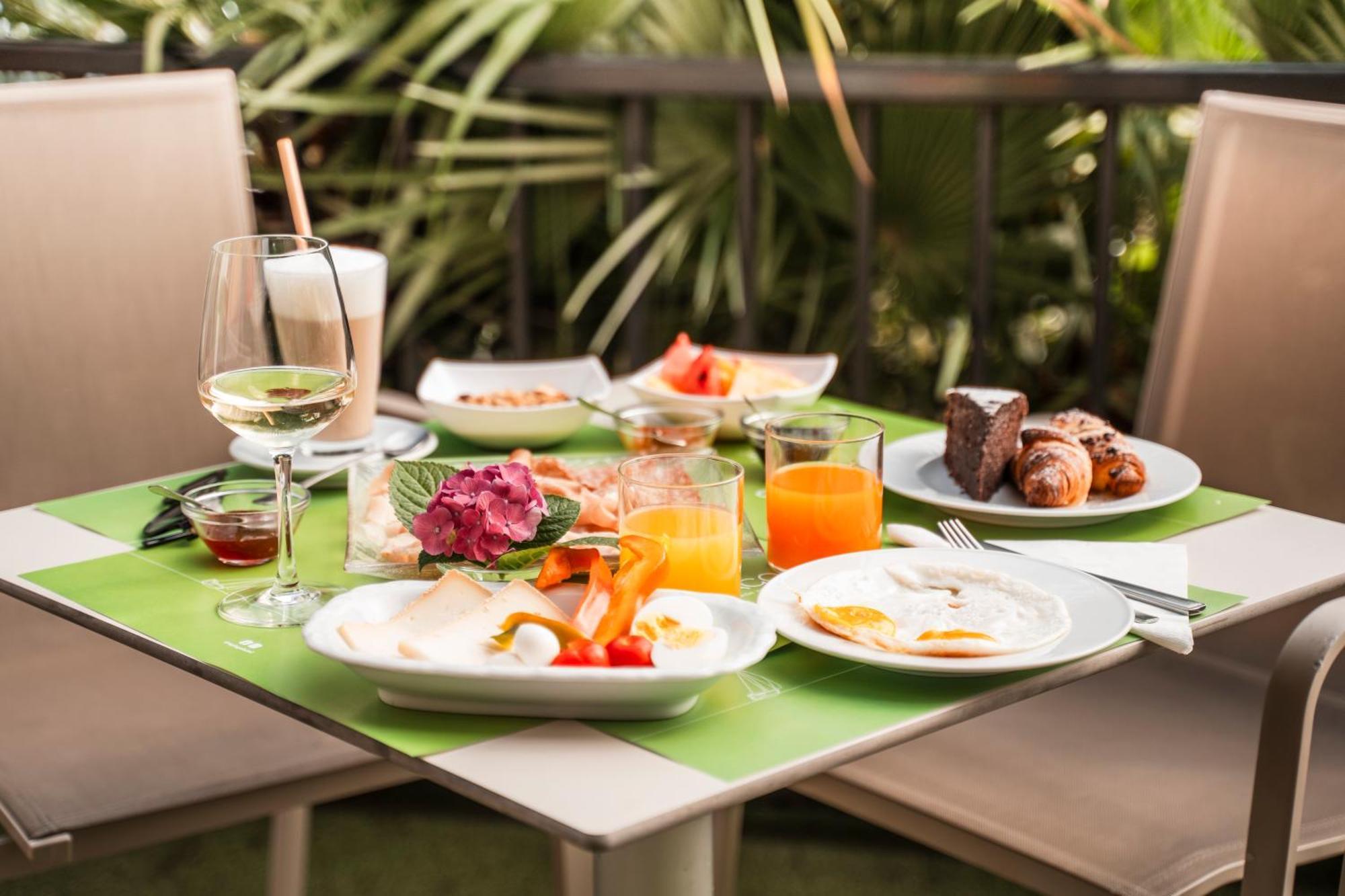 Hi Hotels Riva Del Garda Ngoại thất bức ảnh