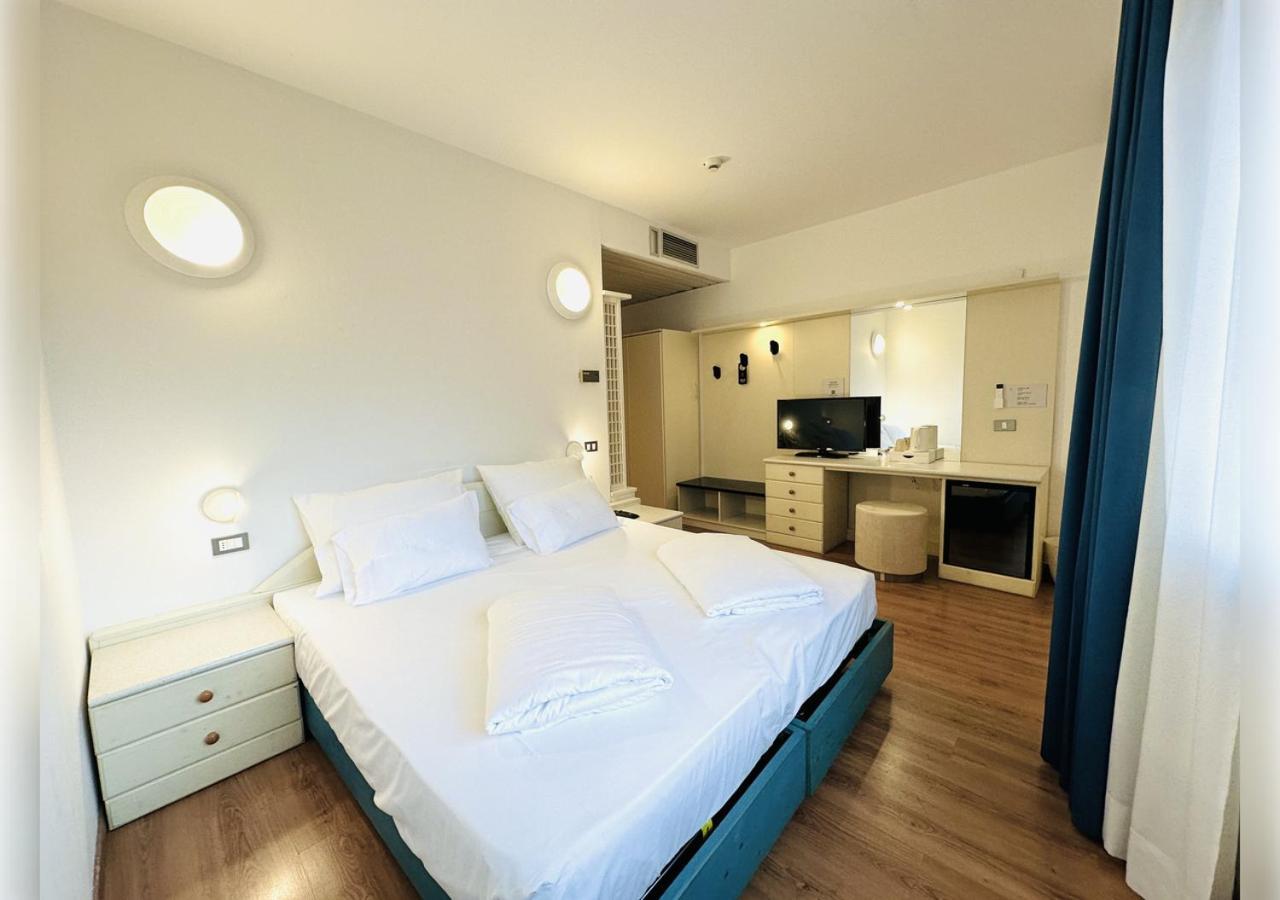 Hi Hotels Riva Del Garda Ngoại thất bức ảnh
