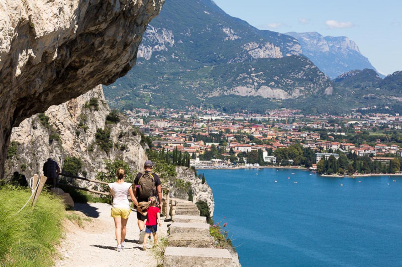 Hi Hotels Riva Del Garda Ngoại thất bức ảnh